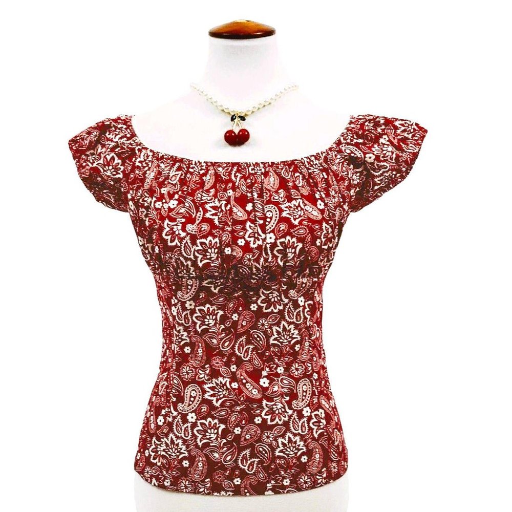 NWT Red Paisley Pinup Peasant Top - Picture 3 of 4
